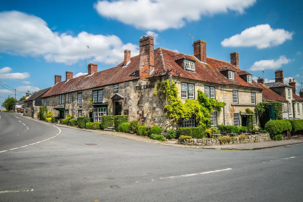 The Lamb Inn Hindon Room photo
