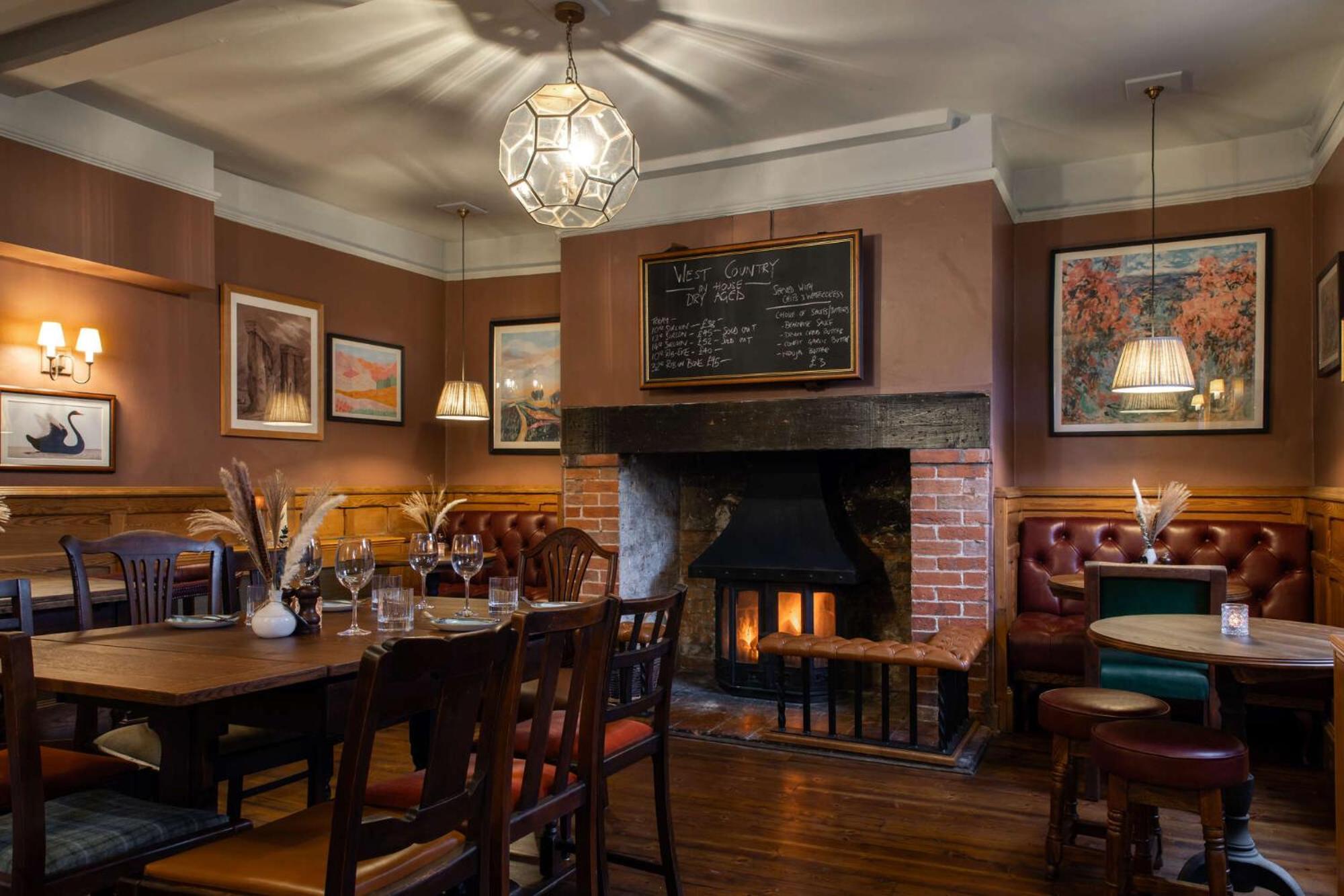 The Lamb Inn Hindon Exterior photo